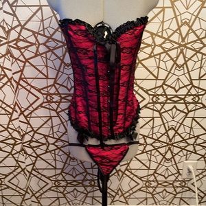 🖤NWOT SEXY RED & BLACK LACE CORSET/PANTY SET, Size 2XL